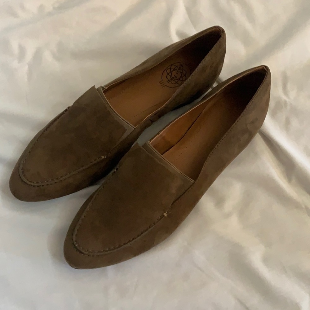 Hokus Pokus women’s flats, size 9 1/2M. New without tags!